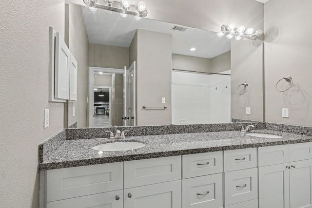 911 Winchester Bend, Huffman, TX 77336