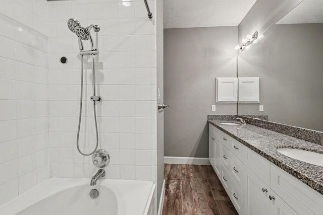 911 Winchester Bend, Huffman, TX 77336