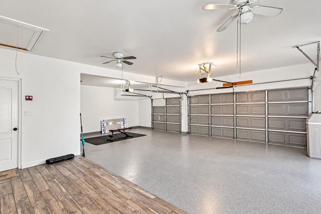911 Winchester Bend, Huffman, TX 77336