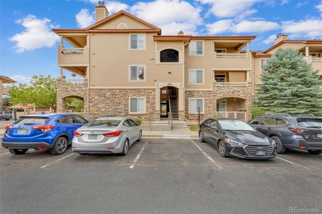 9557 W San Juan Circle 201, Littleton, CO 80128