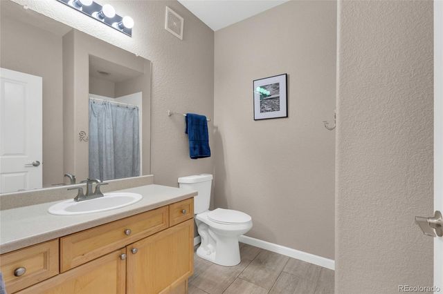 9557 W San Juan Circle 201, Littleton, CO 80128