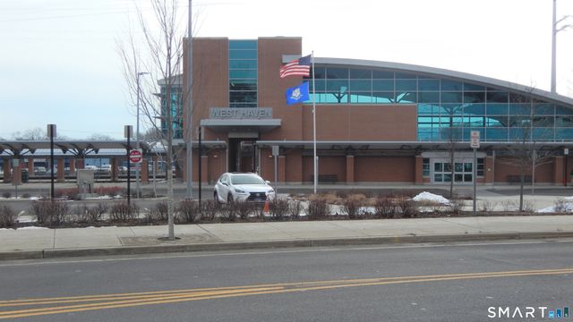 430 Blohm Street, West Haven, CT 06516