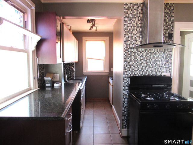 430 Blohm Street, West Haven, CT 06516