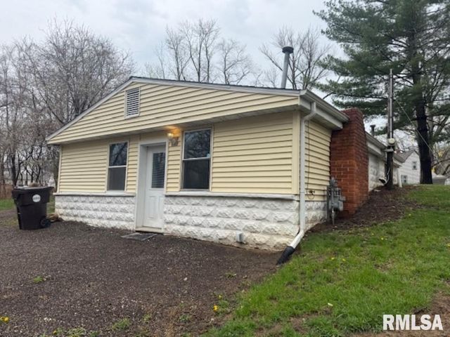 129 & 131 EDGEHILL Avenue, Creve Coeur, IL 61610