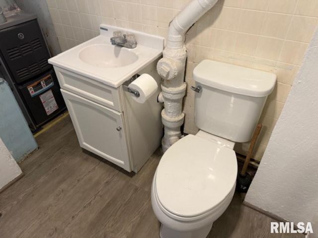 129 & 131 EDGEHILL Avenue, Creve Coeur, IL 61610