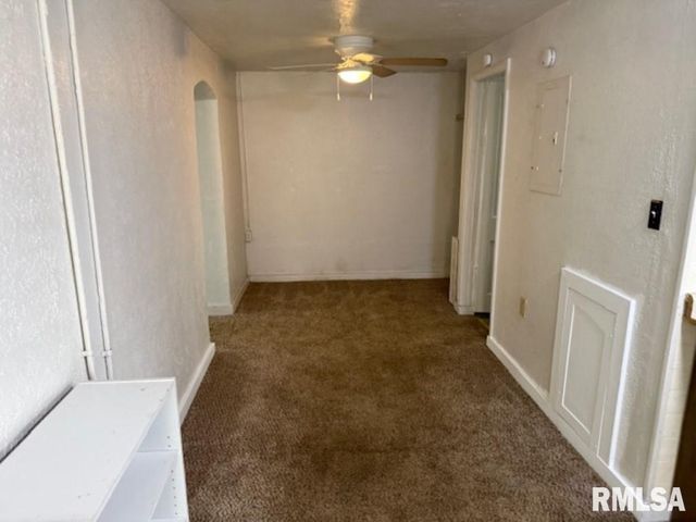 129 & 131 EDGEHILL Avenue, Creve Coeur, IL 61610