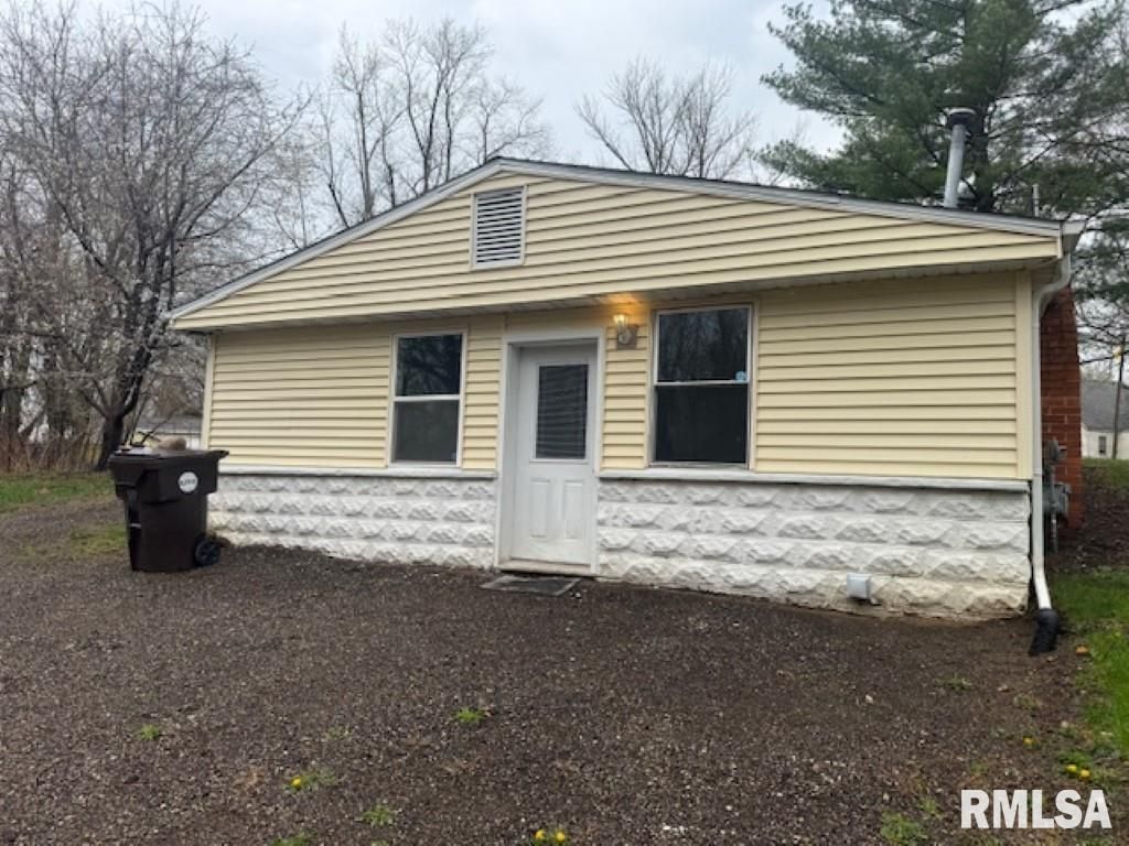 129 & 131 EDGEHILL Avenue, Creve Coeur, IL 61610