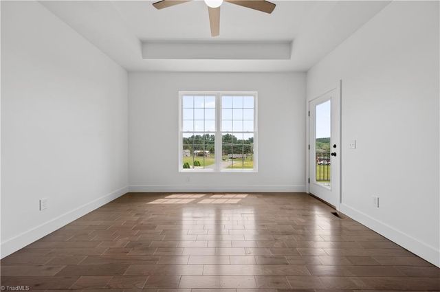 99 Moore Lane, Galax, VA 24333