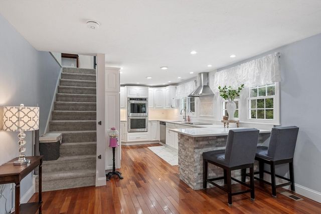 279 Redemption Rock Trl, Sterling, MA 01564