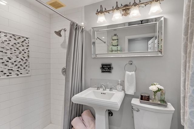 279 Redemption Rock Trl, Sterling, MA 01564