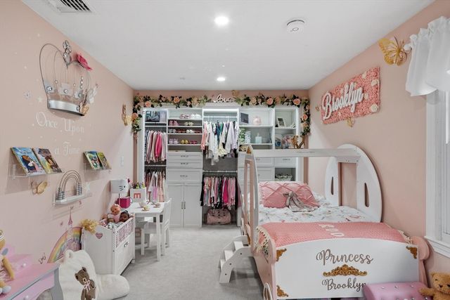 279 Redemption Rock Trl, Sterling, MA 01564