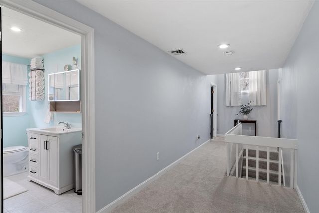 279 Redemption Rock Trl, Sterling, MA 01564