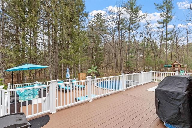 279 Redemption Rock Trl, Sterling, MA 01564