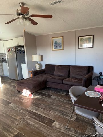 17110 Laguna Seca, Atascosa, TX 78002