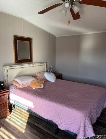 17110 Laguna Seca, Atascosa, TX 78002