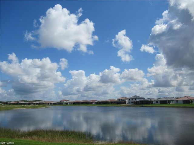 12032 Hawthorn Lake DR 102, Fort Myers, FL 33913