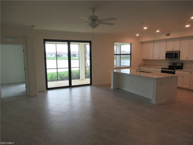 12032 Hawthorn Lake DR 102, Fort Myers, FL 33913