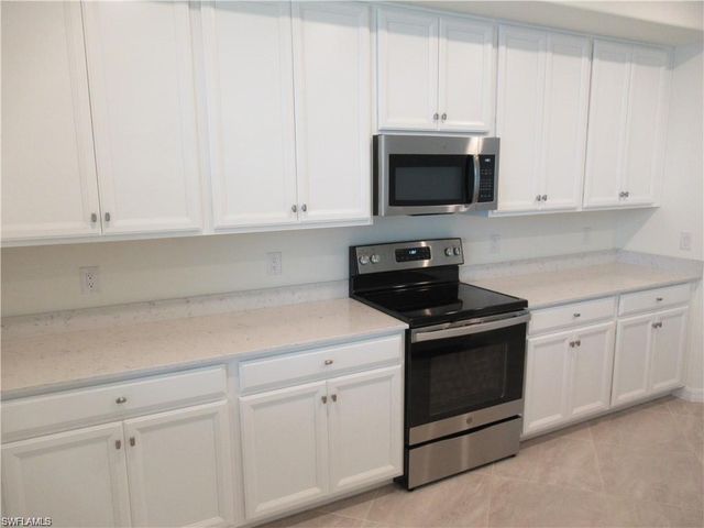 12032 Hawthorn Lake DR 102, Fort Myers, FL 33913