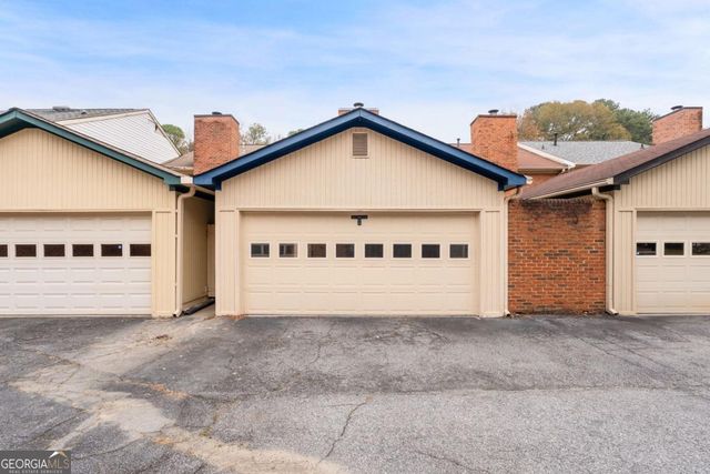 3278 Hampton Green Way, Atlanta, GA 30340