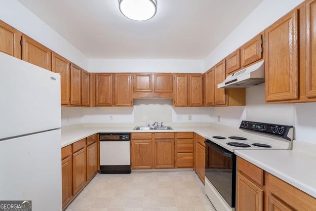 3278 Hampton Green Way, Atlanta, GA 30340