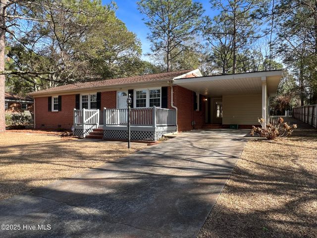645 N Page Street, Southern Pines, NC 28387