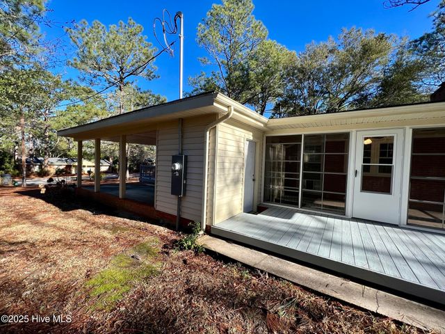 645 N Page Street, Southern Pines, NC 28387