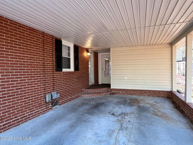 645 N Page Street, Southern Pines, NC 28387