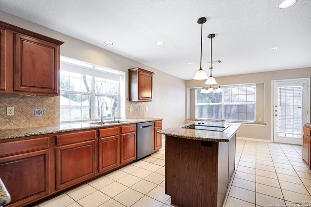 13823 Shavano Glenn, San Antonio, TX 78230
