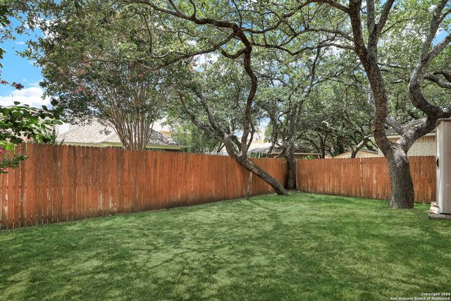 13823 Shavano Glenn, San Antonio, TX 78230