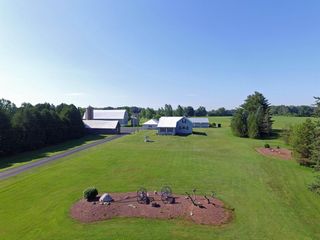 9247 SOUTH CHASE ROAD, Pulaski, WI 54162