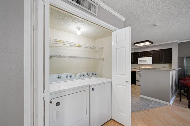 2300 Old Spanish Trail 1077, Houston, TX 77054