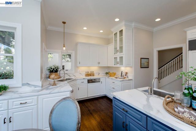 1024 Grand St, Alameda, CA 94501