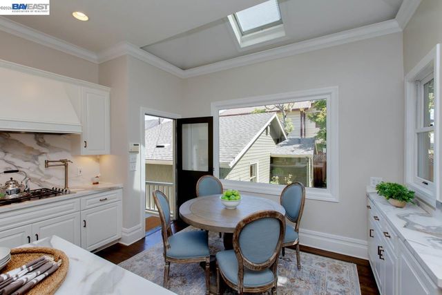 1024 Grand St, Alameda, CA 94501