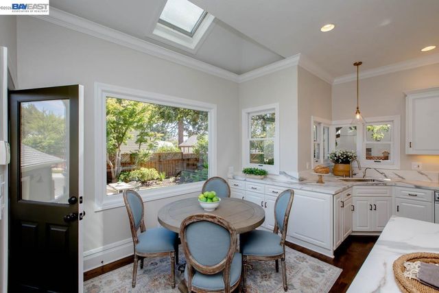 1024 Grand St, Alameda, CA 94501