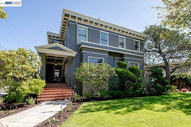 1024 Grand St, Alameda, CA 94501