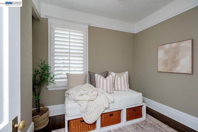 1024 Grand St, Alameda, CA 94501