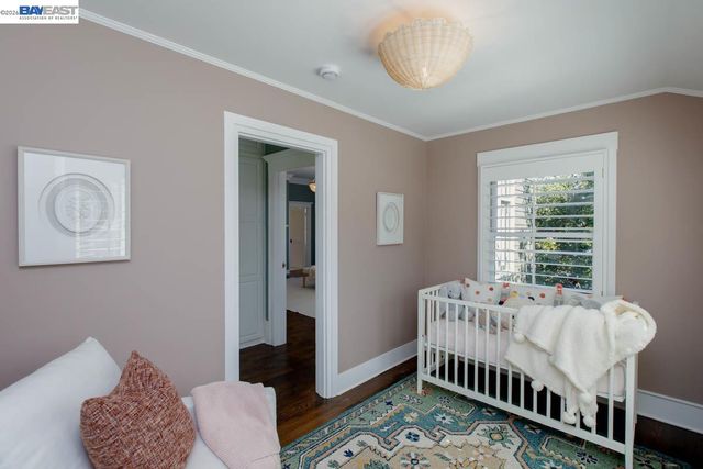 1024 Grand St, Alameda, CA 94501
