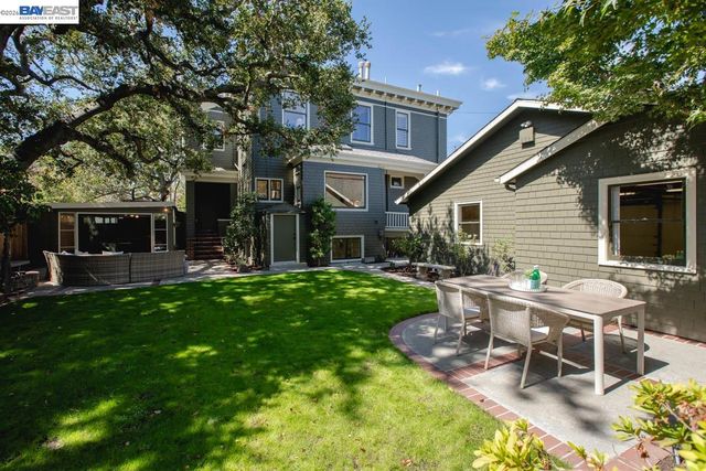 1024 Grand St, Alameda, CA 94501