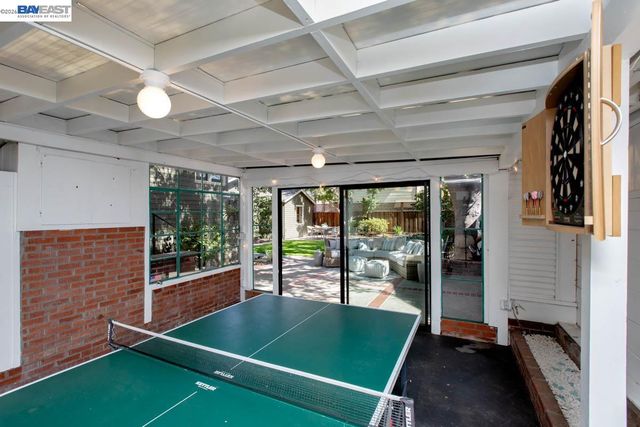 1024 Grand St, Alameda, CA 94501