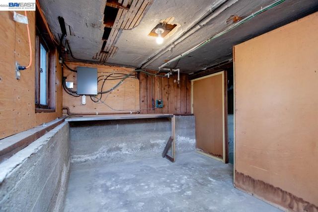 1024 Grand St, Alameda, CA 94501