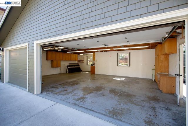 1024 Grand St, Alameda, CA 94501