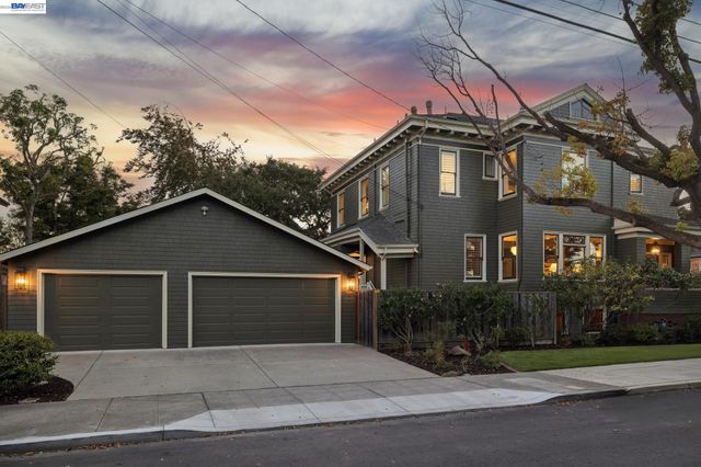 1024 Grand St, Alameda, CA 94501