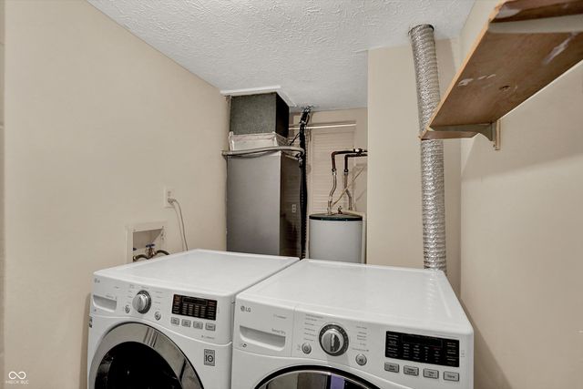 6494 Crimson Circle East Drive, Indianapolis, IN 46227