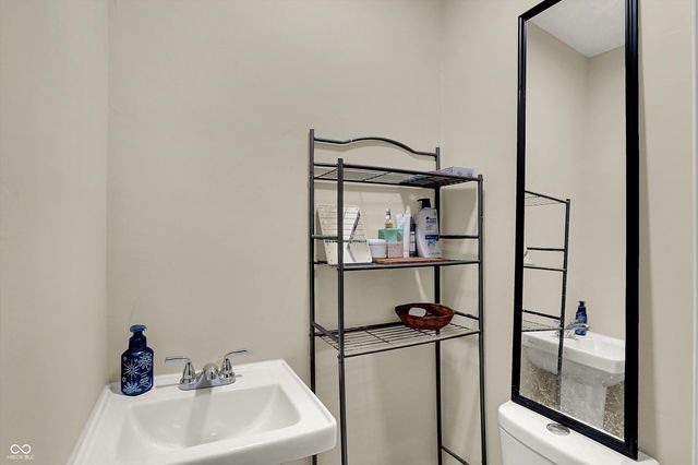 6494 Crimson Circle East Drive, Indianapolis, IN 46227