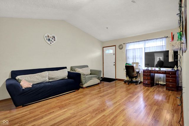 6494 Crimson Circle East Drive, Indianapolis, IN 46227