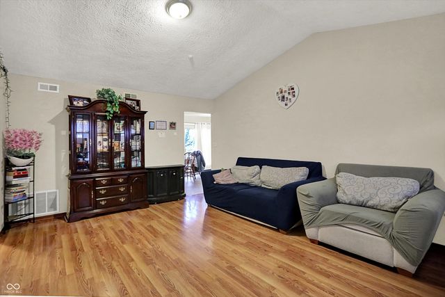 6494 Crimson Circle East Drive, Indianapolis, IN 46227