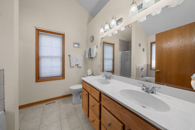 809 Tuckaway COURT, Twin Lakes, WI 53181