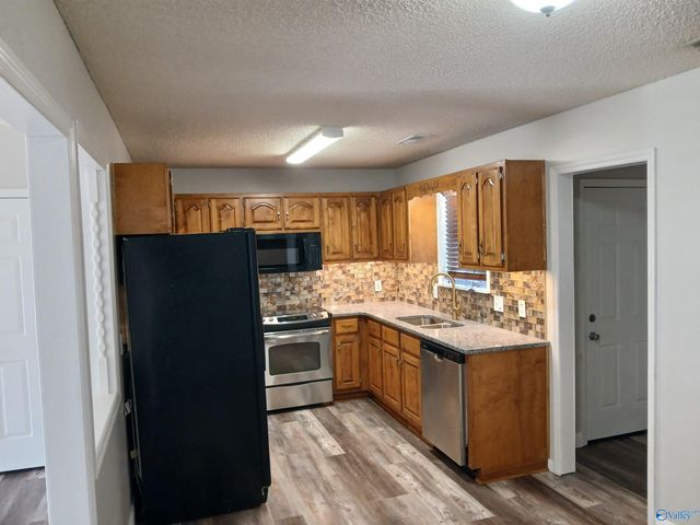 813 Sunshine Street, Hartselle, AL 35640