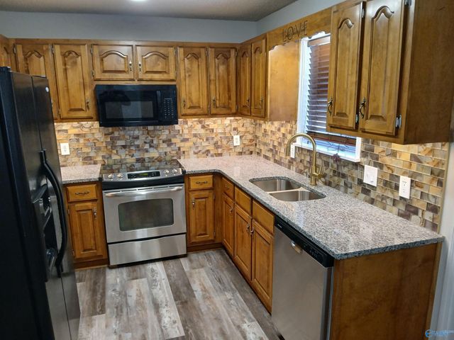 813 Sunshine Street, Hartselle, AL 35640