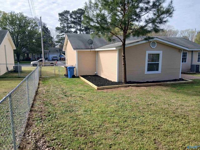 813 Sunshine Street, Hartselle, AL 35640